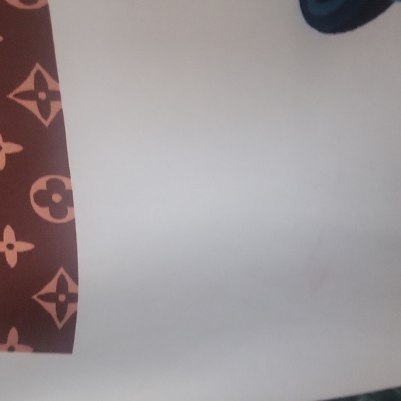 Disney  White Graphic T-Shirt - Picture 5 of 6